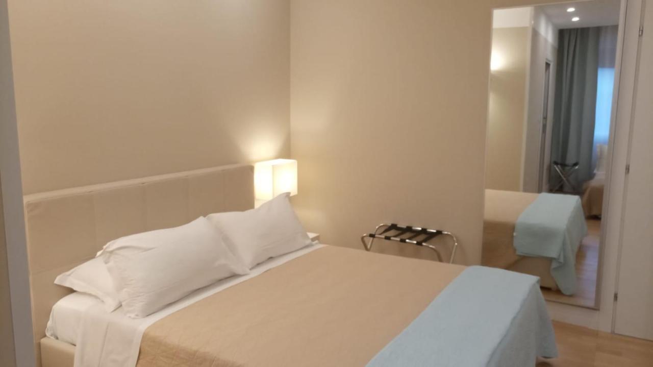 Pescara Centro Luxury Suite II Deluxe Rooms מראה חיצוני תמונה