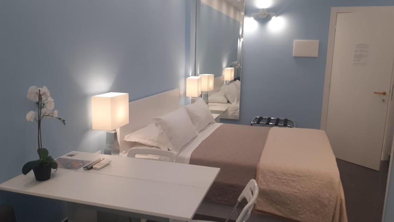 Pescara Centro Luxury Suite II Deluxe Rooms מראה חיצוני תמונה