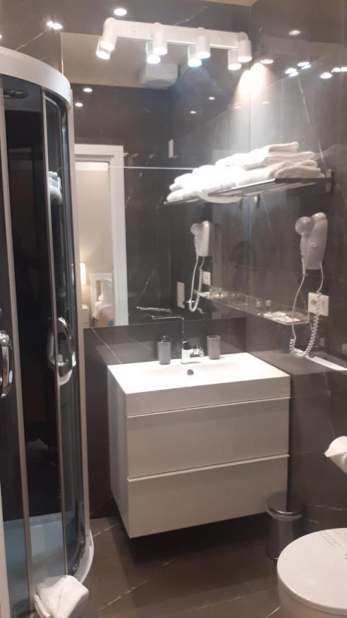 Pescara Centro Luxury Suite II Deluxe Rooms מראה חיצוני תמונה