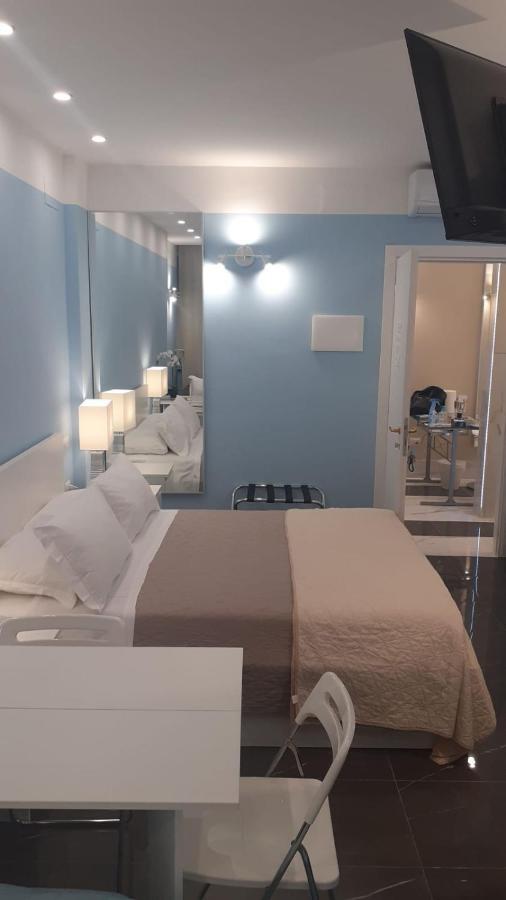 Pescara Centro Luxury Suite II Deluxe Rooms מראה חיצוני תמונה