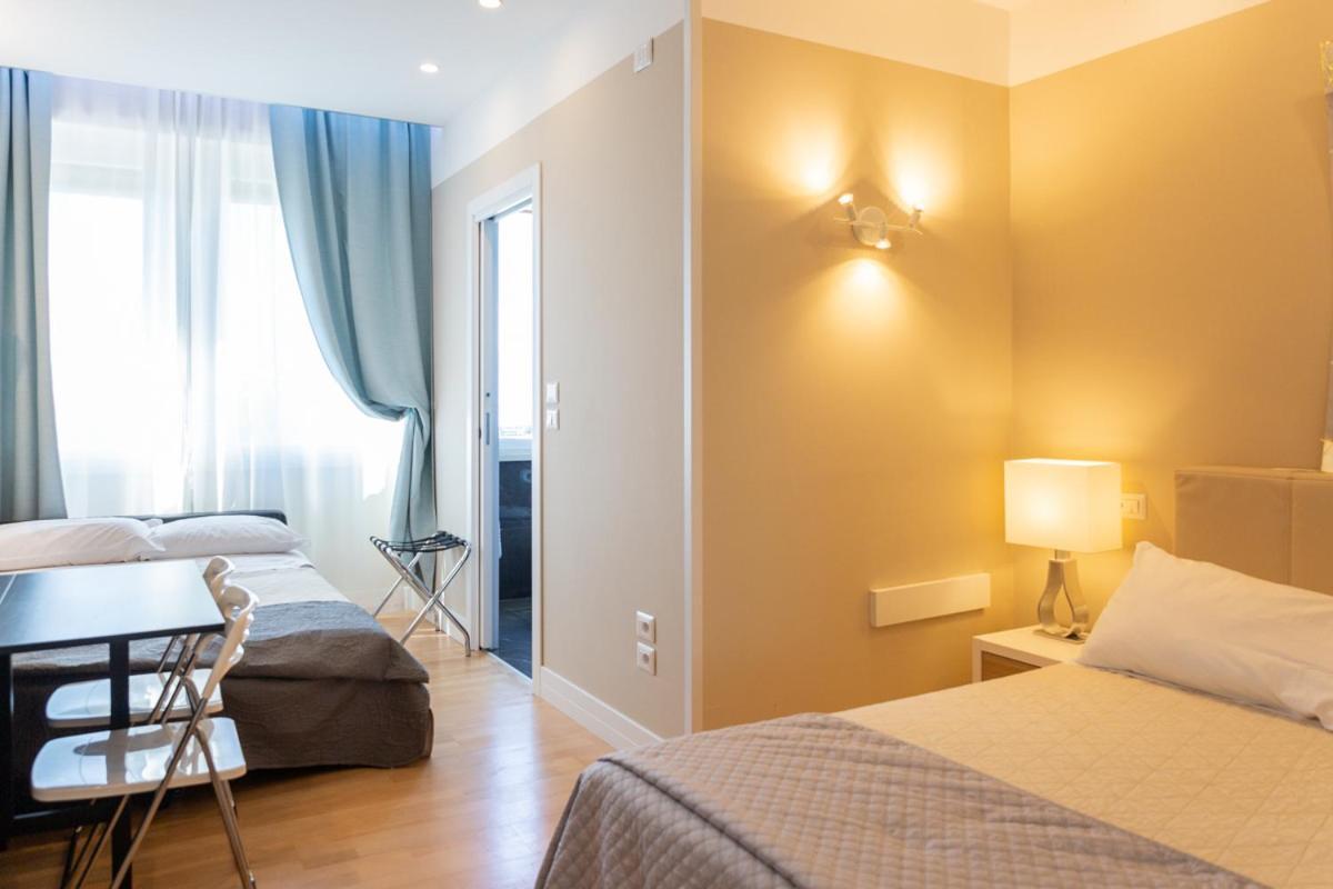 Pescara Centro Luxury Suite II Deluxe Rooms מראה חיצוני תמונה